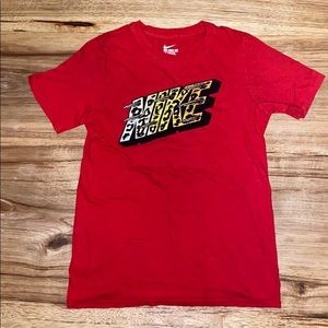 Red Nike athletic graphic tee size Medium